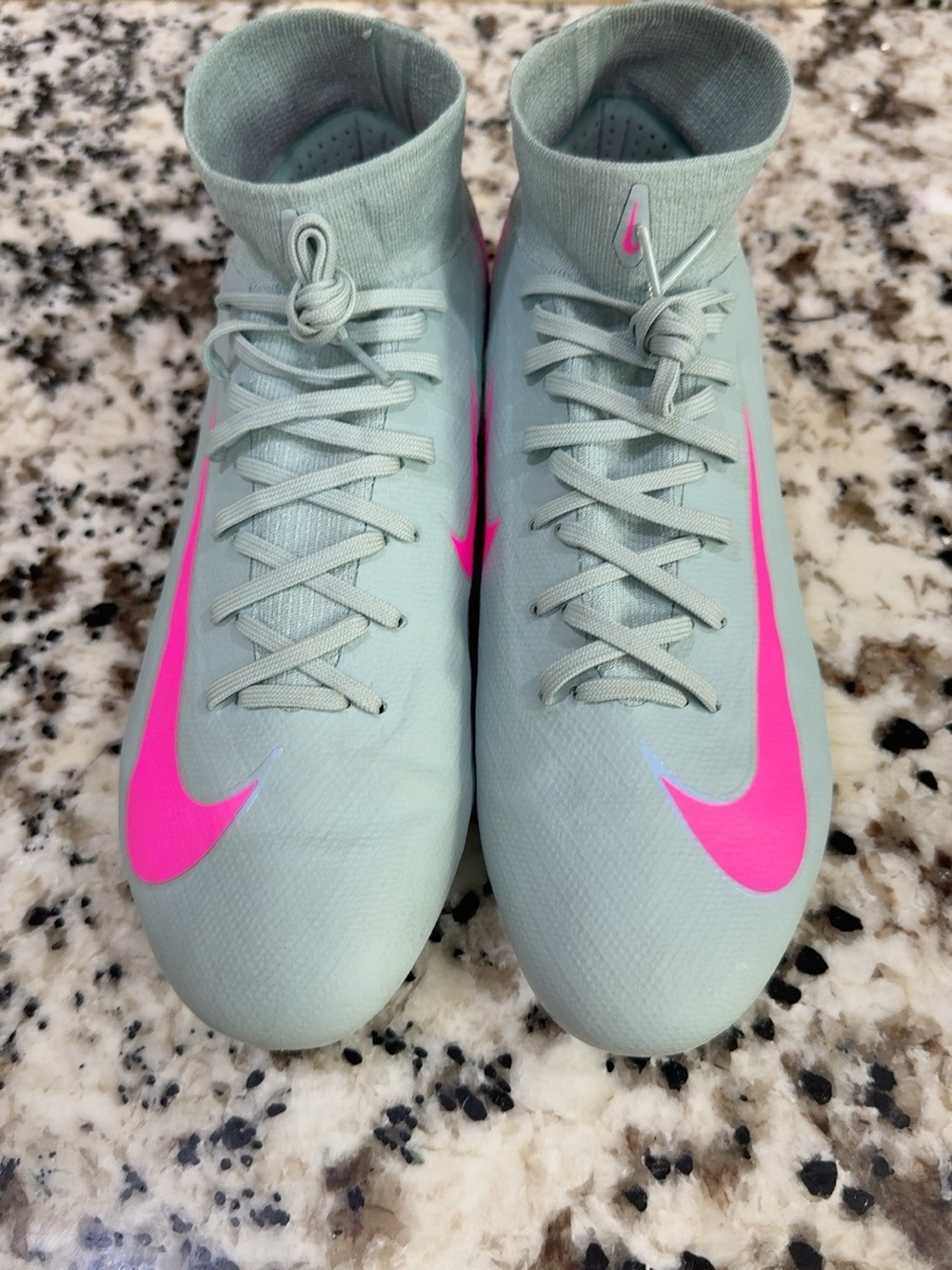 Nike Women’s High-Top Soccer Cleats in Mint with Pink Swoosh